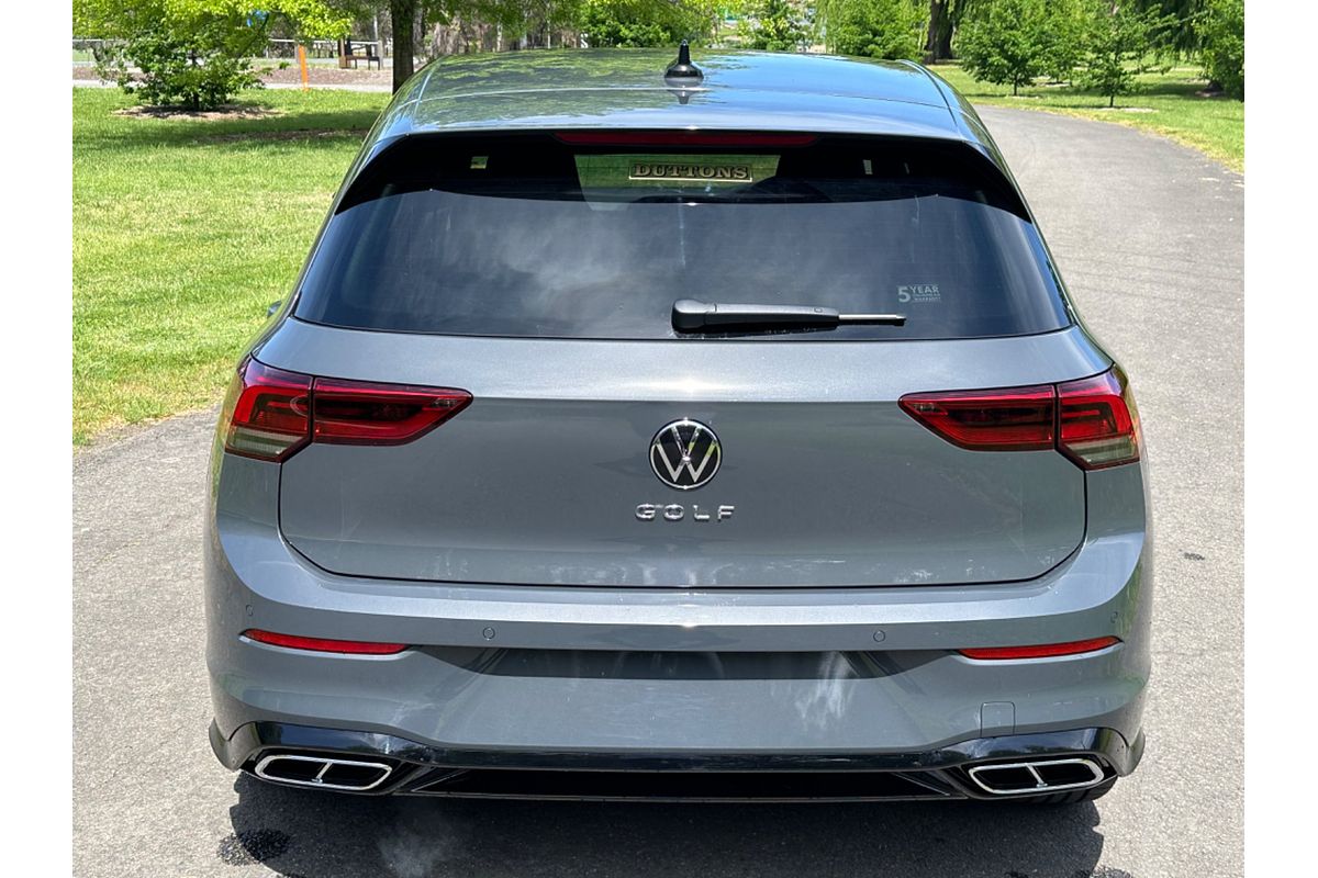 2024 Volkswagen Golf 110TSI R-Line 8