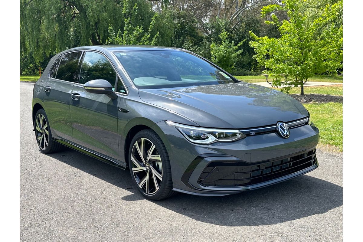 2024 Volkswagen Golf 110TSI R-Line 8