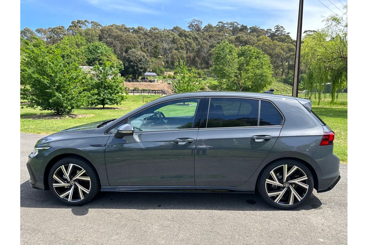 2024 Volkswagen Golf 110TSI R-Line 8