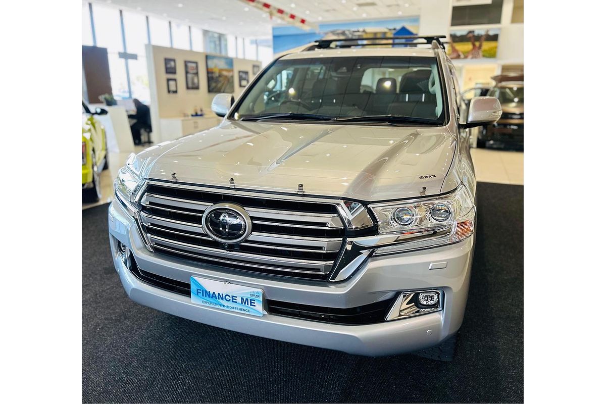 2020 Toyota Landcruiser Sahara VDJ200R