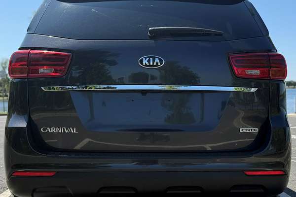 2018 Kia Carnival Si YP