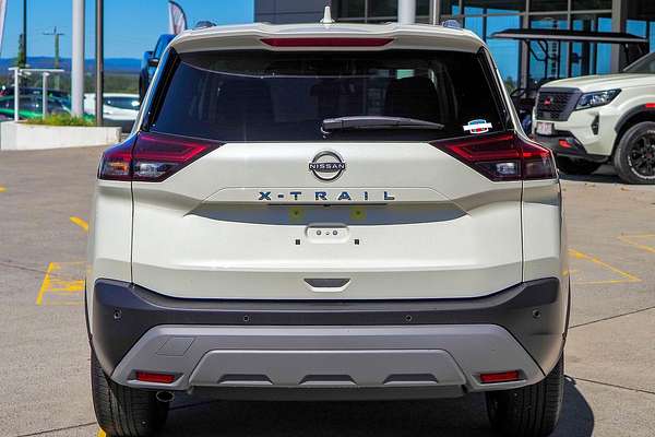 2024 Nissan X-TRAIL ST-L T33