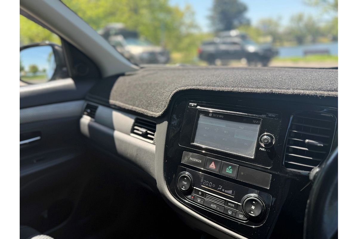 2015 Mitsubishi Outlander LS ZK