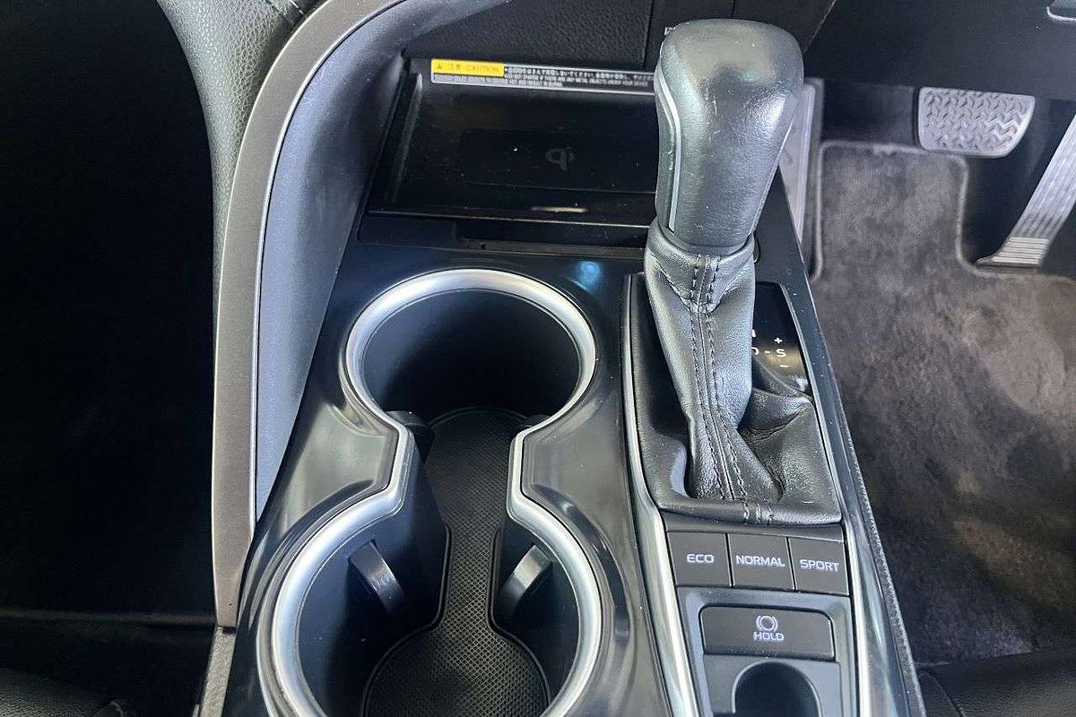2019 Toyota Camry SX ASV70R