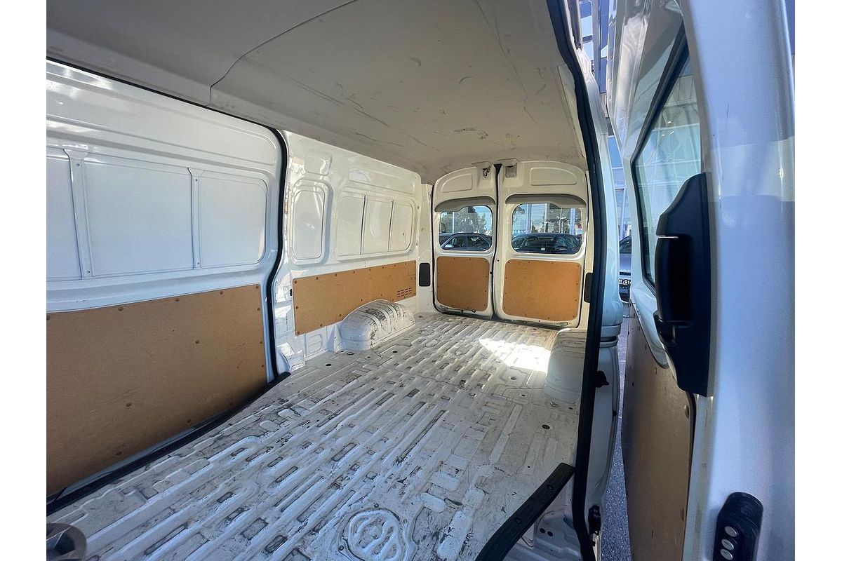 2022 Toyota Hiace GDH320R