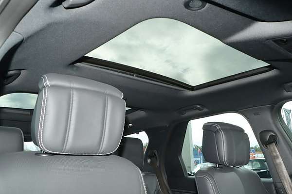 2024 Land Rover Discovery D300 Dynamic SE Series 5