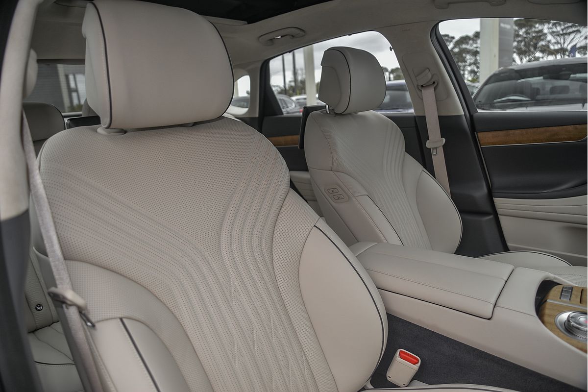 2023 Genesis G80 3.5T AWD Luxury RG3.V3