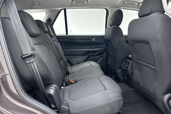 2024 Ford Everest Ambiente 2.0L