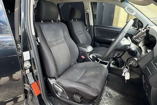 2015 Toyota Hilux SR5 (4x4) KUN26R MY14 4X4