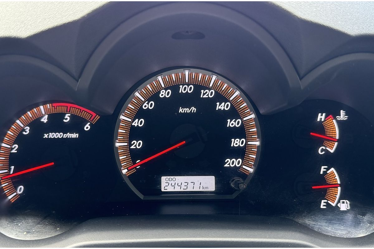 2015 Toyota Hilux SR5 (4x4) KUN26R MY14 4X4