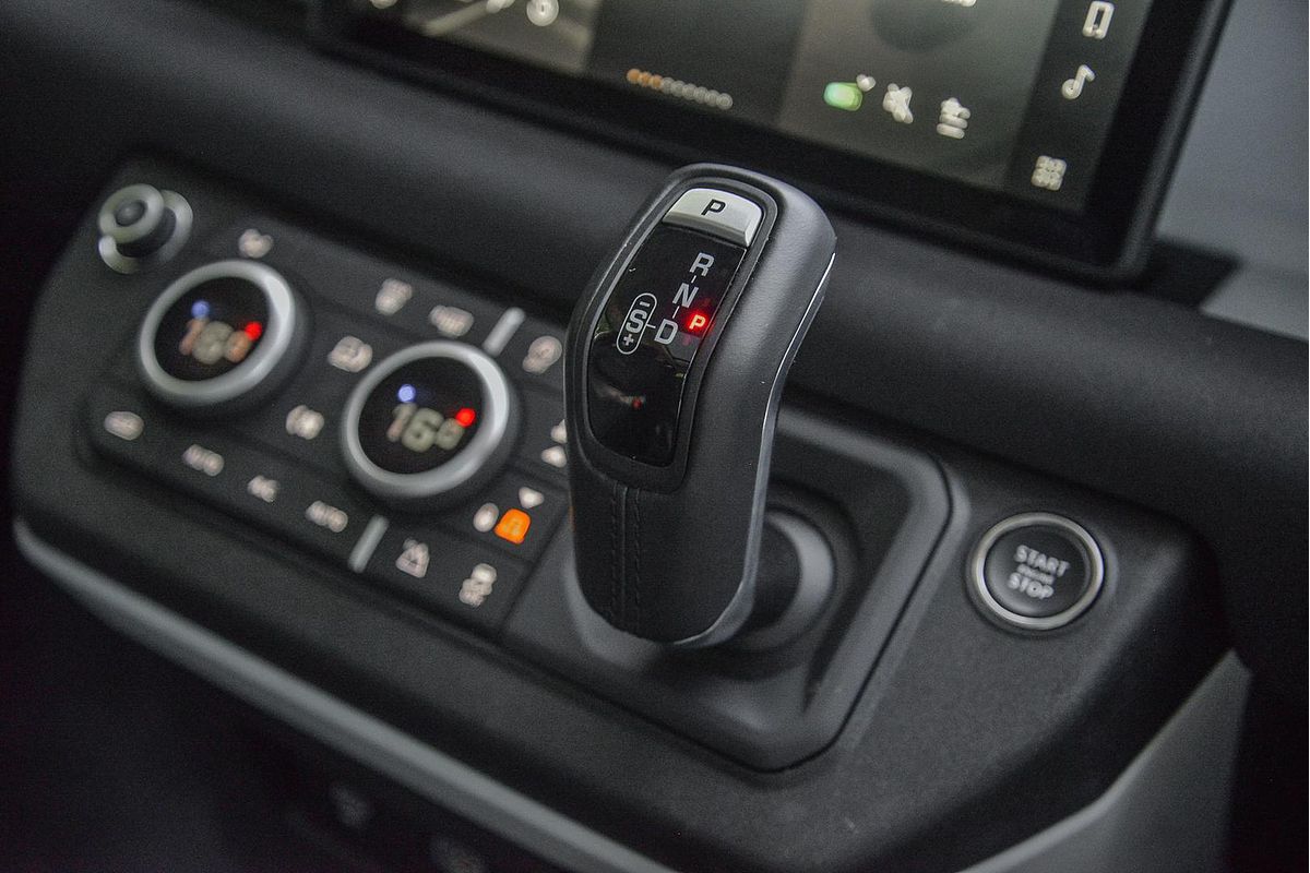 2023 Land Rover Defender 110 P300 L663