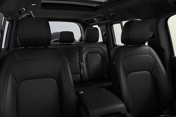 2024 Land Rover Defender 110 P400 X-Dynamic SE L663