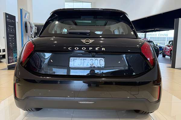 2024 MINI Cooper E Classic J01