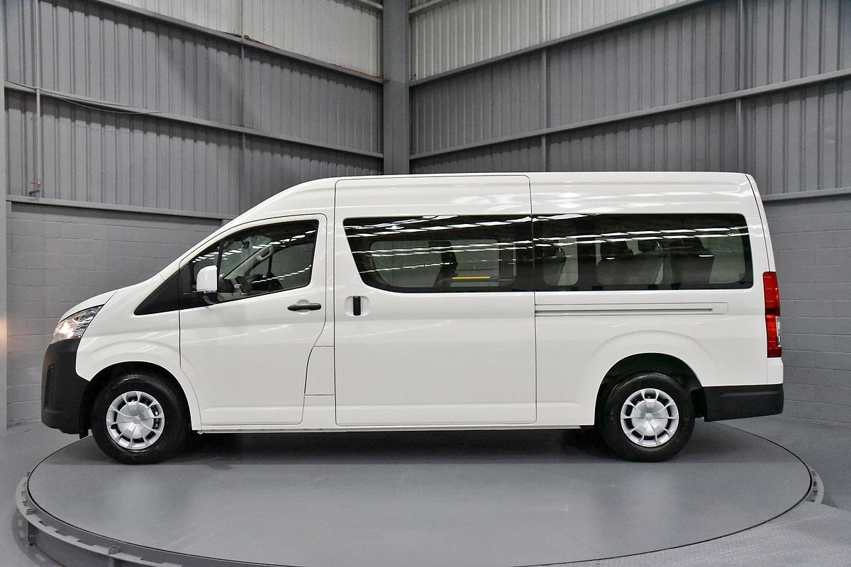2024 Toyota Hiace Commuter GDH322R