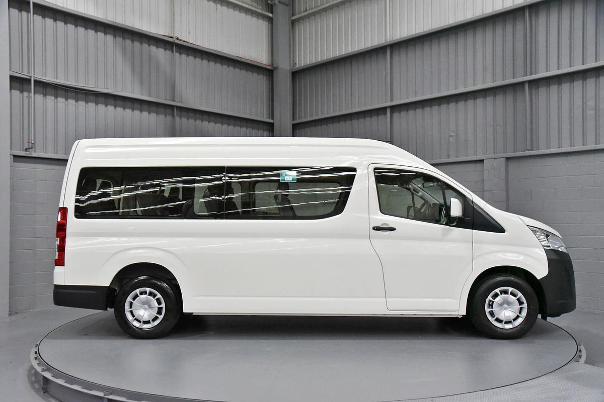 2024 Toyota Hiace Commuter GDH322R