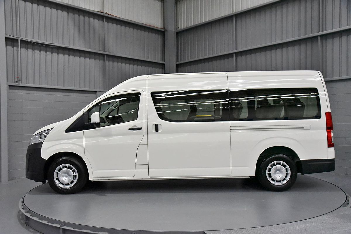 2024 Toyota Hiace Commuter GDH322R