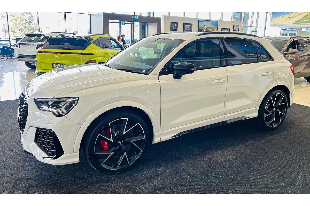 2021 Audi RS Q3 F3