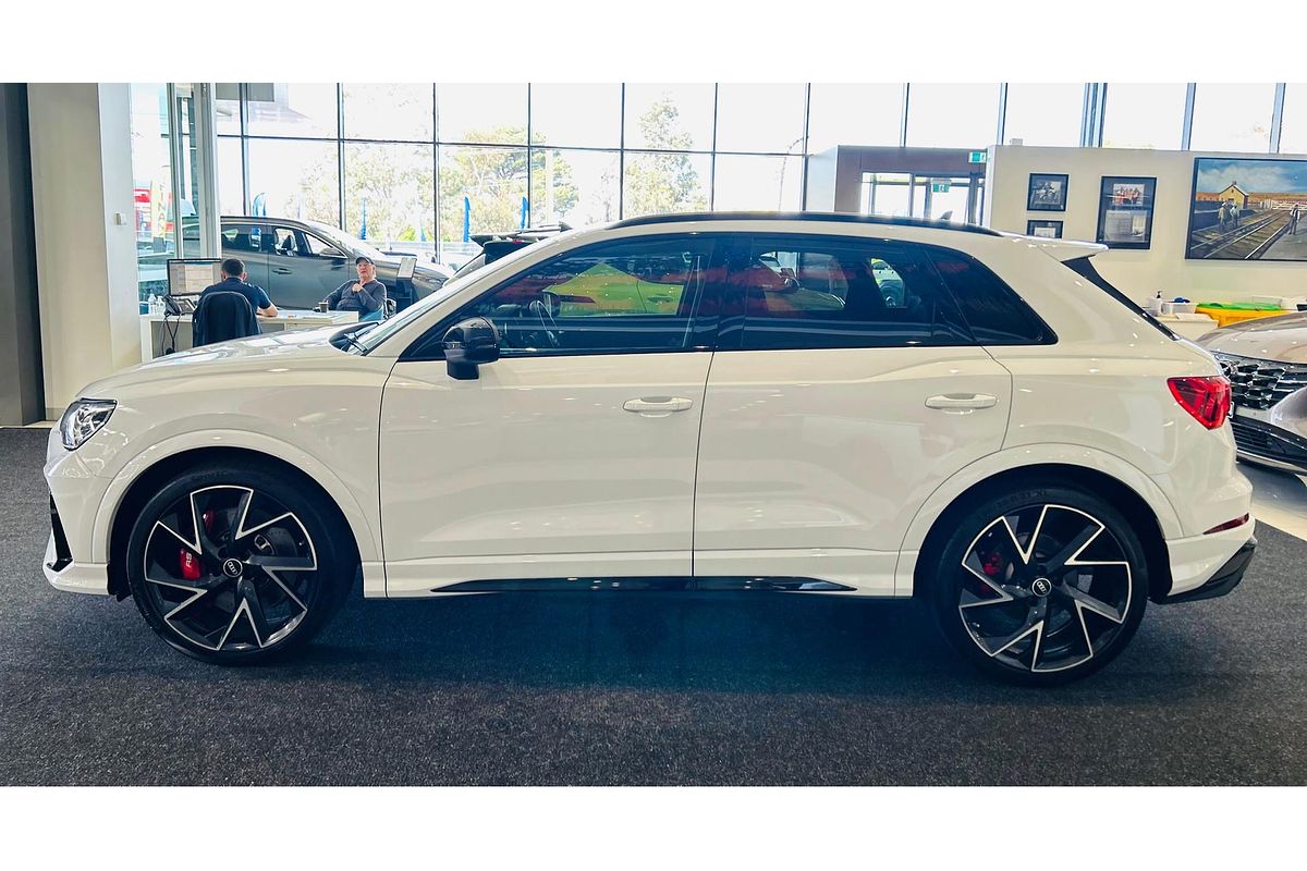 2021 Audi RS Q3 F3