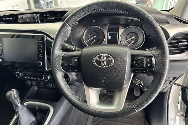 2020 Toyota Hilux SR5 GUN126R 4X4