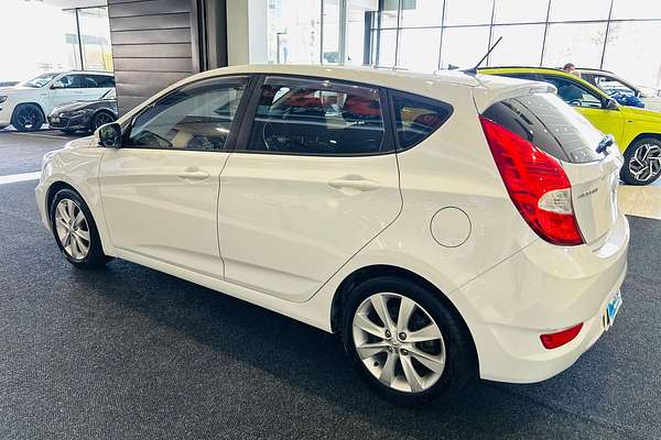 2017 Hyundai Accent Sport RB6