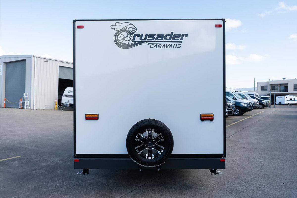 2025 Crusader Lifechanger Bunkie