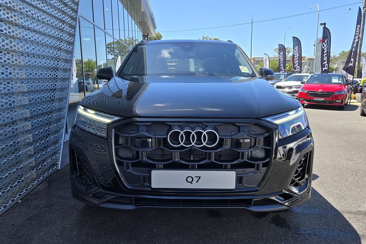 2024 Audi Q7 50 TDI S line 4M