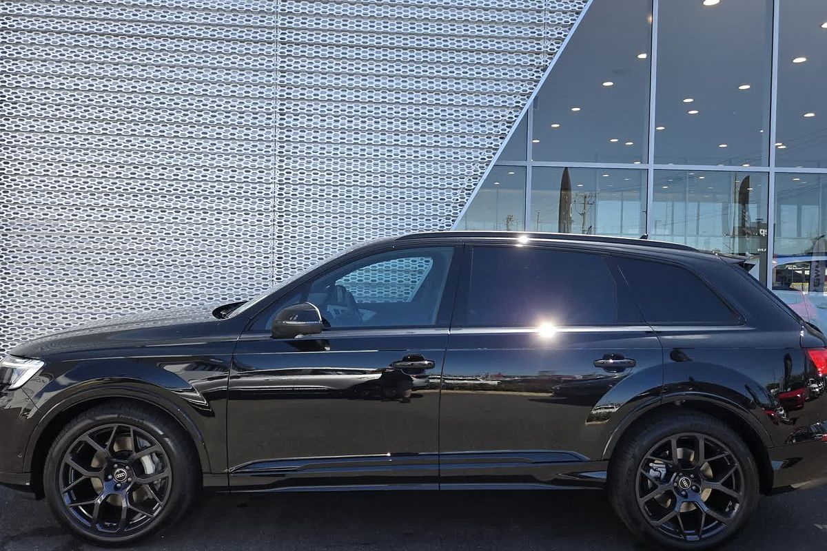 2024 Audi Q7 50 TDI S line 4M
