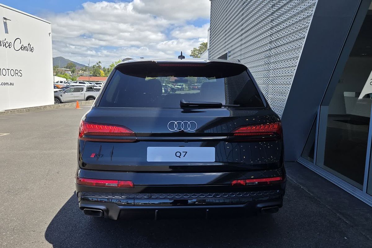 2024 Audi Q7 50 TDI S line 4M