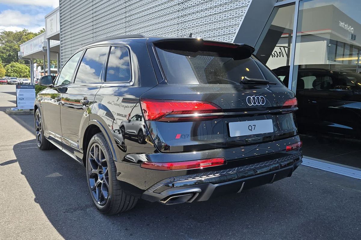 2024 Audi Q7 50 TDI S line 4M