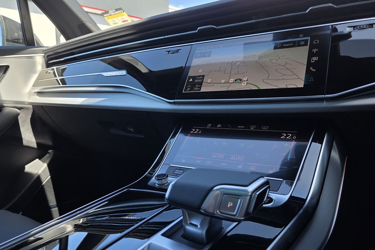 2024 Audi Q7 50 TDI S line 4M