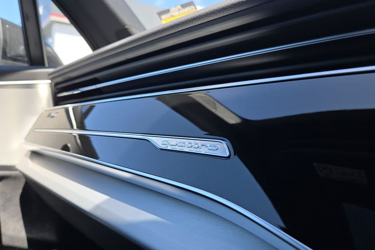 2024 Audi Q7 50 TDI S line 4M