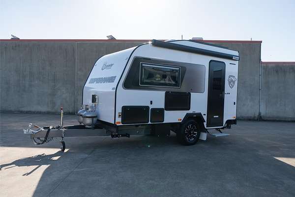 2025 Crusader Crv Esperance