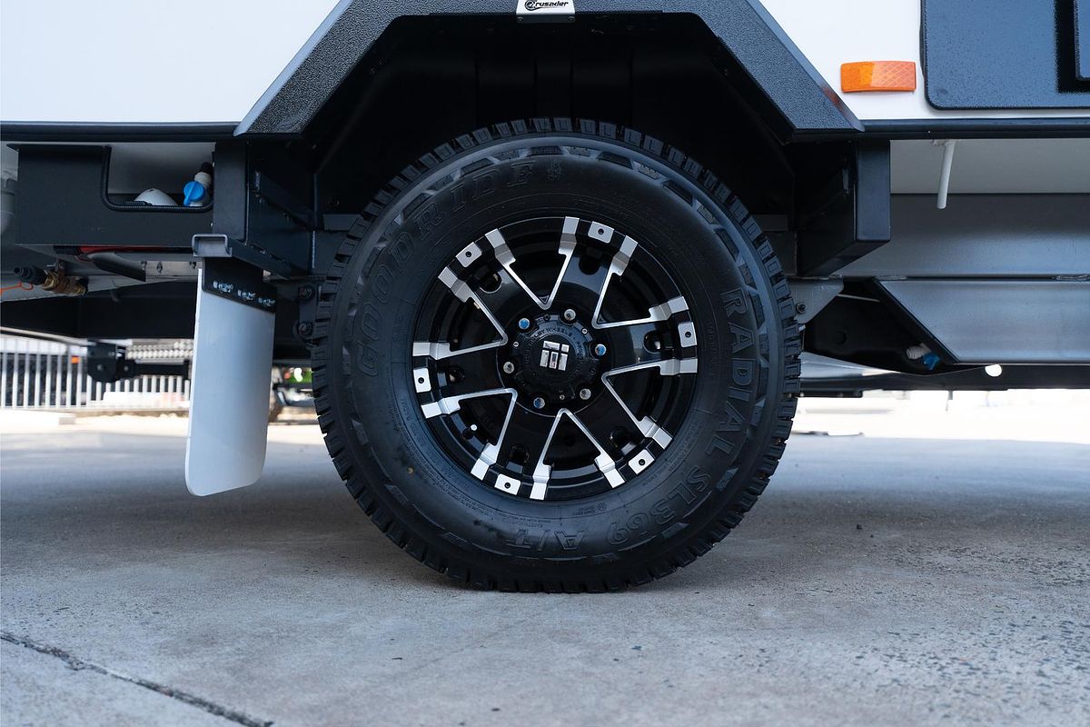 2025 Crusader Crv Esperance