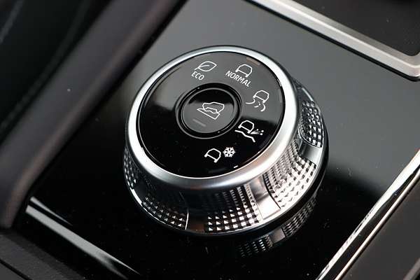 2024 Mitsubishi Outlander ES ZM
