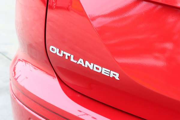 2024 Mitsubishi Outlander ES ZM