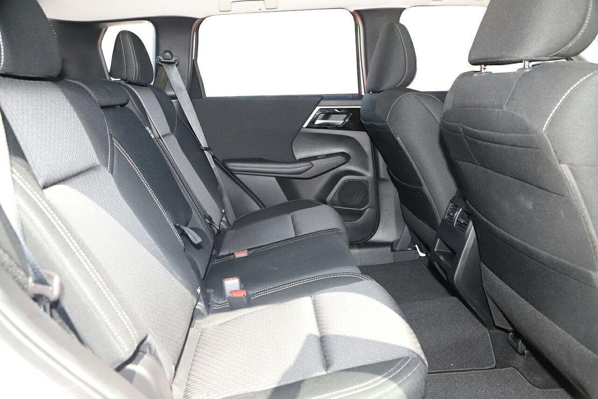 2024 Mitsubishi Outlander ES ZM