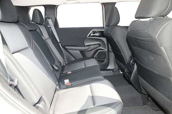 2024 Mitsubishi Outlander ES ZM