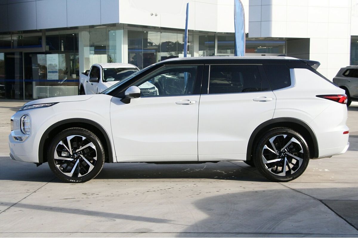 2024 Mitsubishi Outlander Exceed Tourer ZM