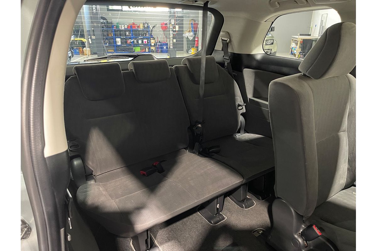 2010 Toyota Tarago GLi ACR50R