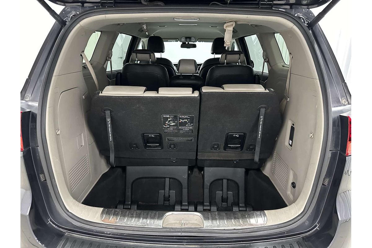 2018 Kia Carnival Platinum YP