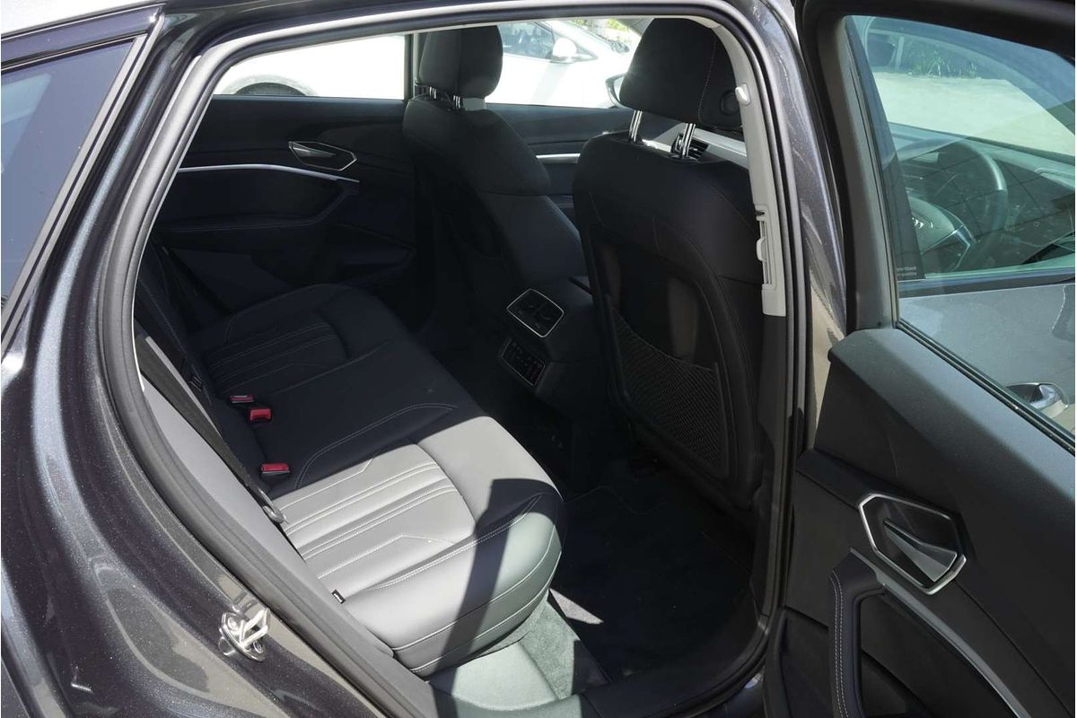 2024 Audi Q8 55 GE