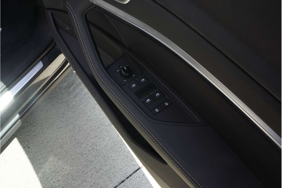 2024 Audi Q8 55 GE