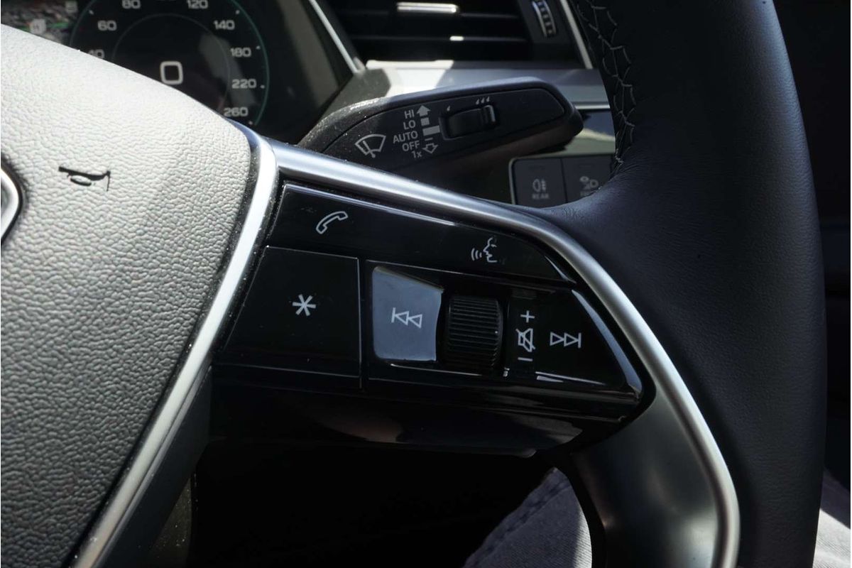 2024 Audi Q8 55 GE