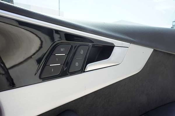 2024 Audi A4 45 TFSI S line B9