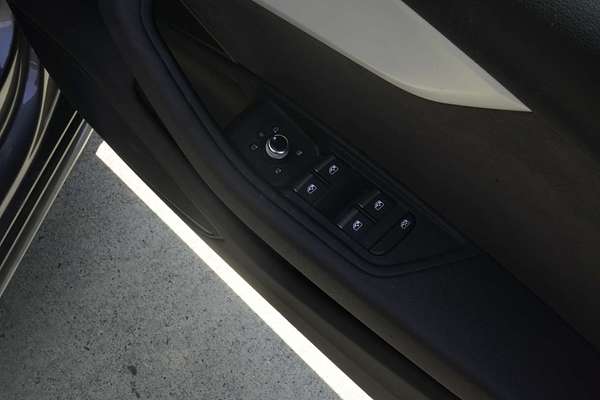 2024 Audi A4 45 TFSI S line B9