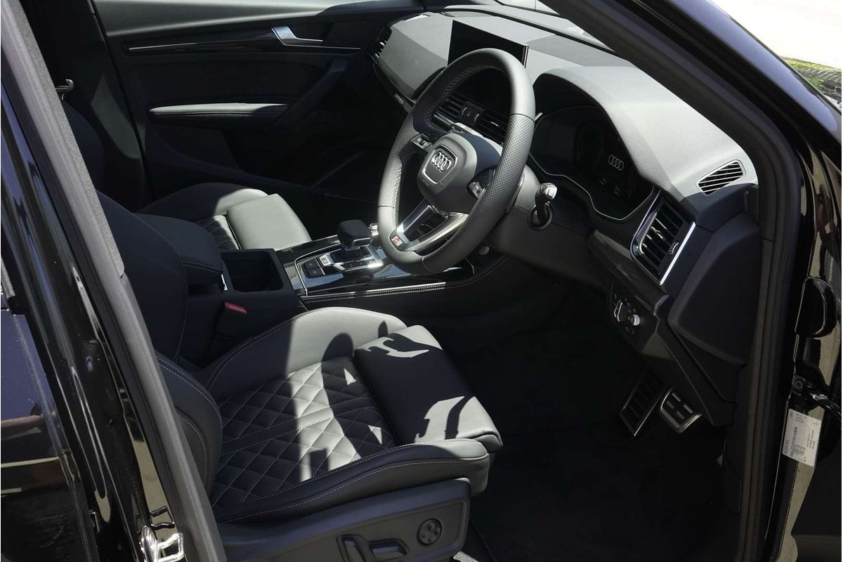 2024 Audi Q7 55 TFSI S line 4M