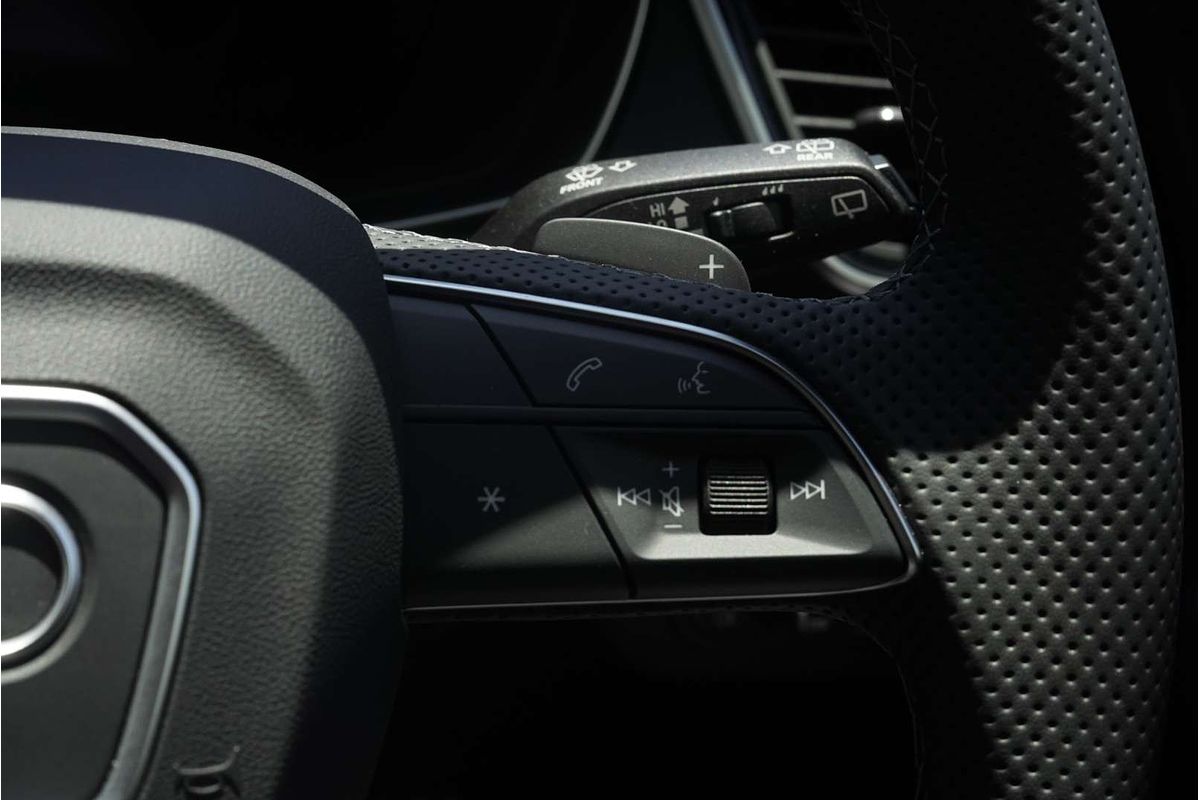 2024 Audi Q7 55 TFSI S line 4M