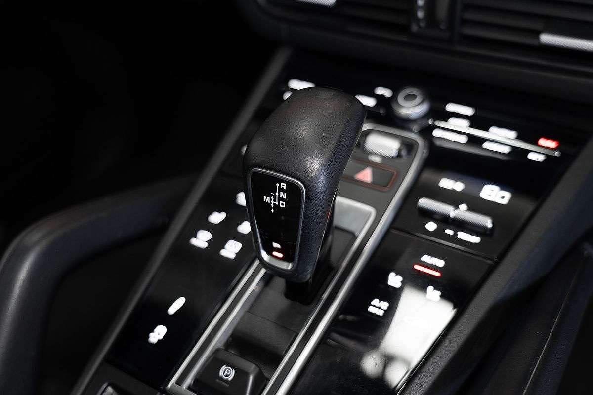 2018 Porsche Cayenne Turbo 9YA