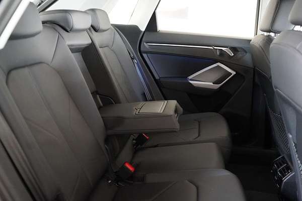 2023 Audi Q3 35 TFSI F3
