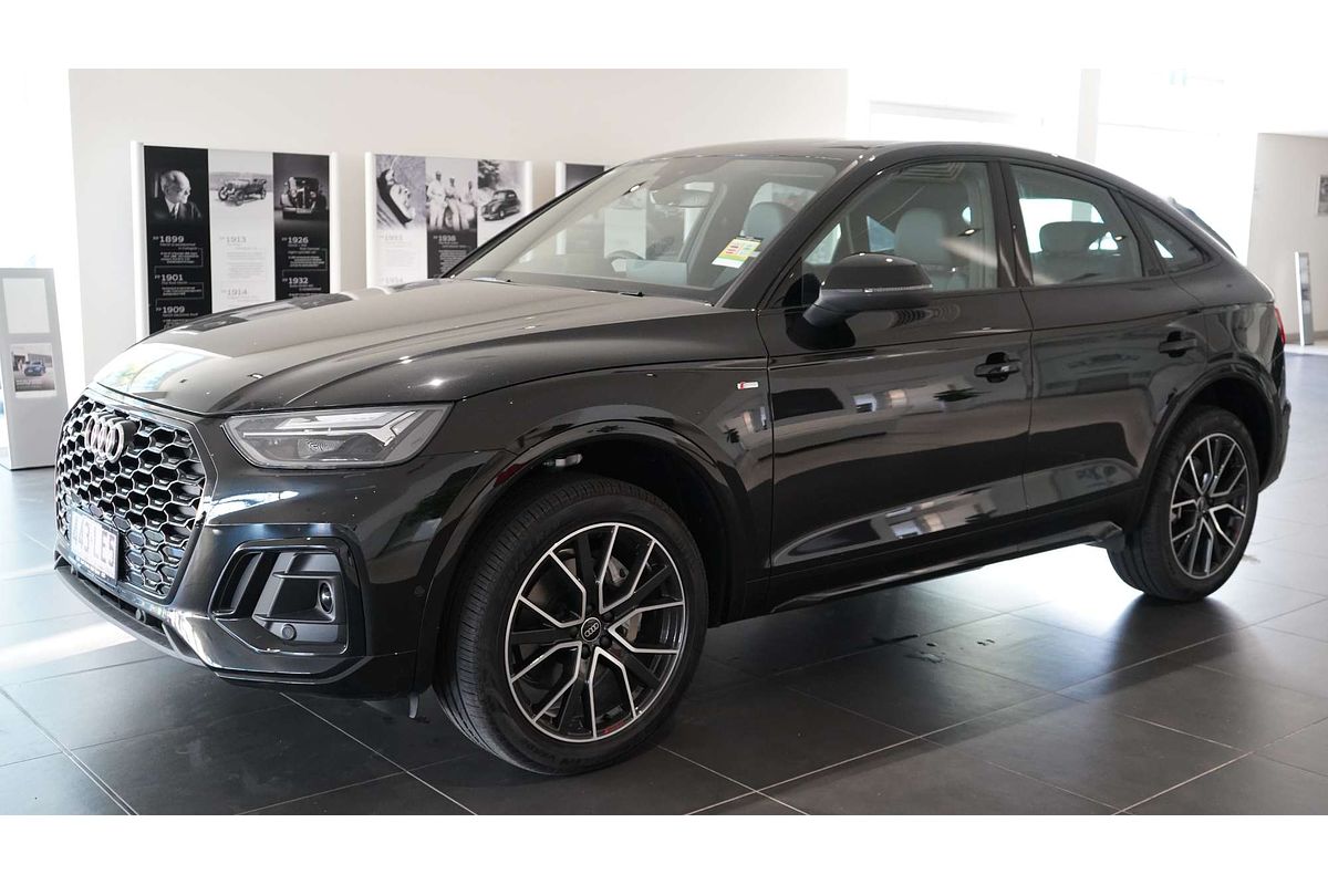 2024 Audi Q5 40 TDI S Line FY